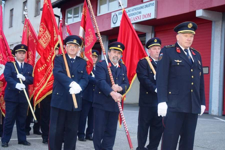 Proslava je započela mimohodom
