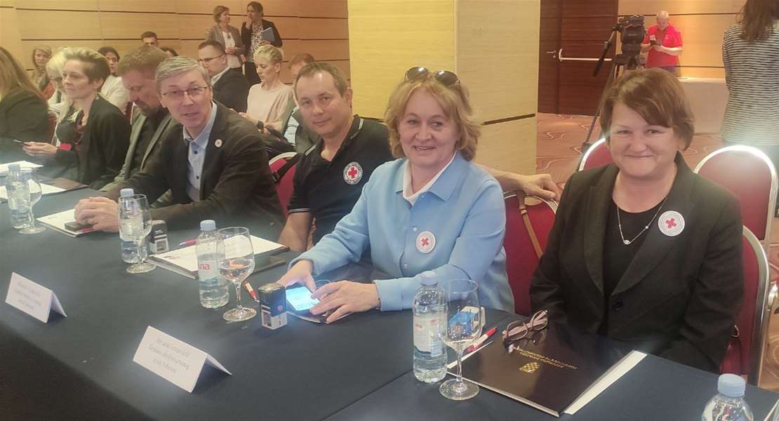 crveni križ zabok.jpg