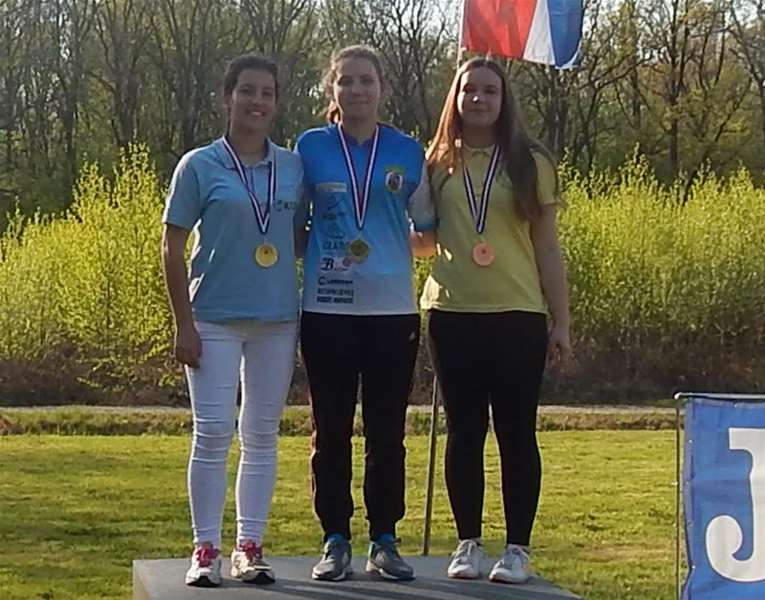 STRELIČARSTVO MAGDALENA ŠTABEK TREĆA, NENAD MIKULEC ČETVRTI.JPG