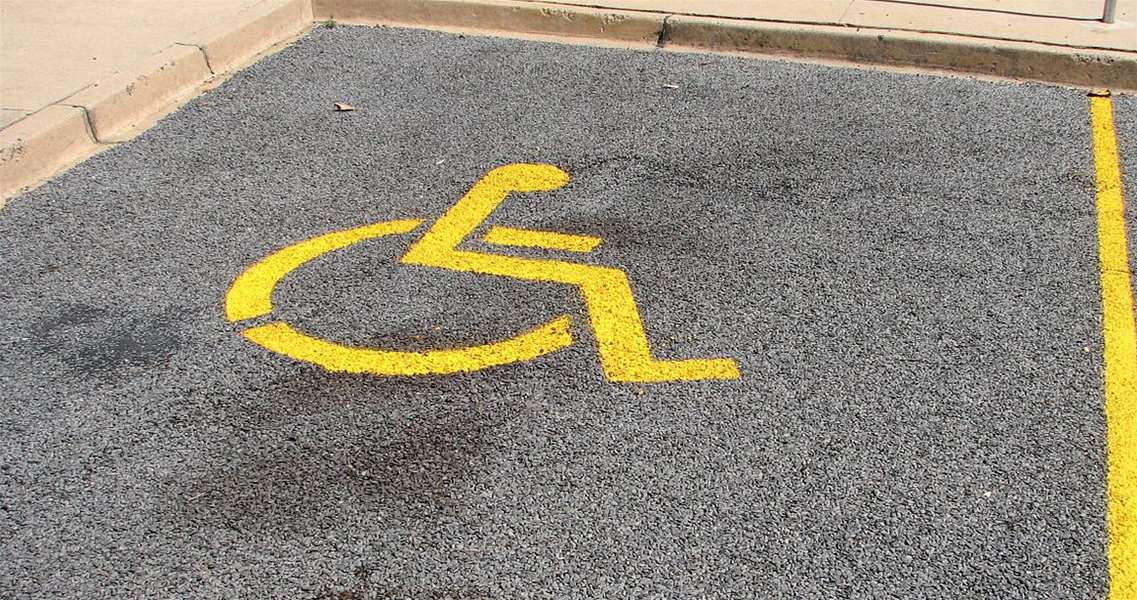 invalidi parking ilustracija.jpg
