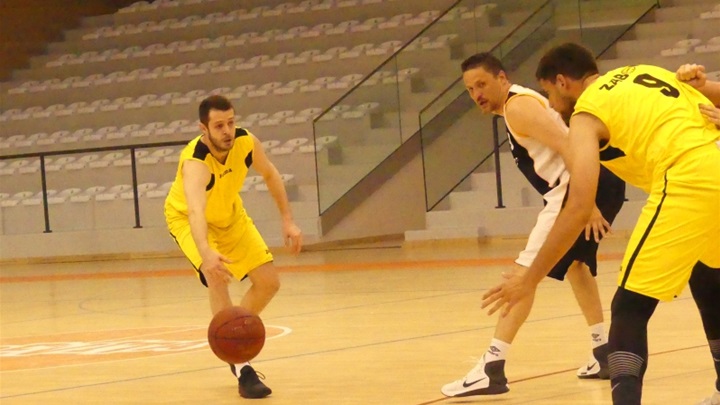 KOŠARKA PRIPREMNA UTAKMICA Dejan Šakotić.jpg