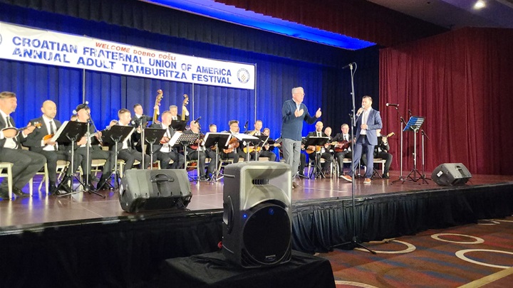 tamburaši slunjski (3).jpg