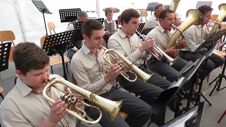 smotra PUHACA 225.jpg