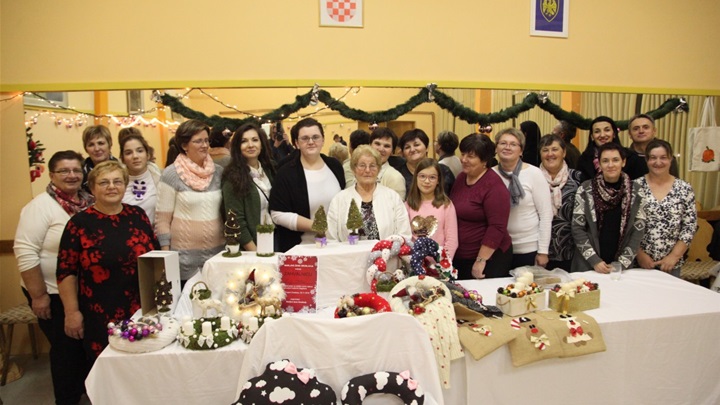 advent izložba marljivih žena GLAVNA.jpg