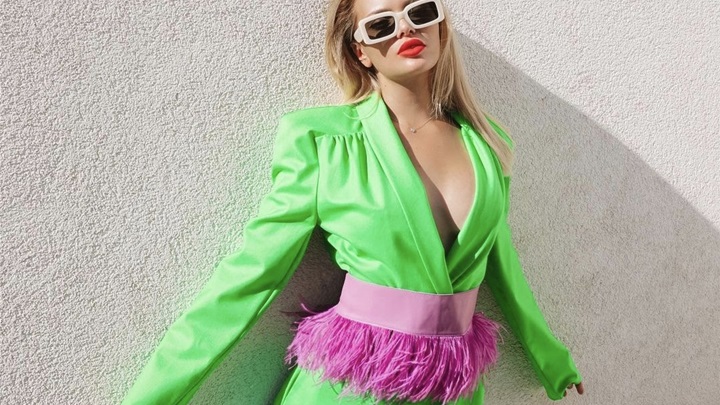 ella02-