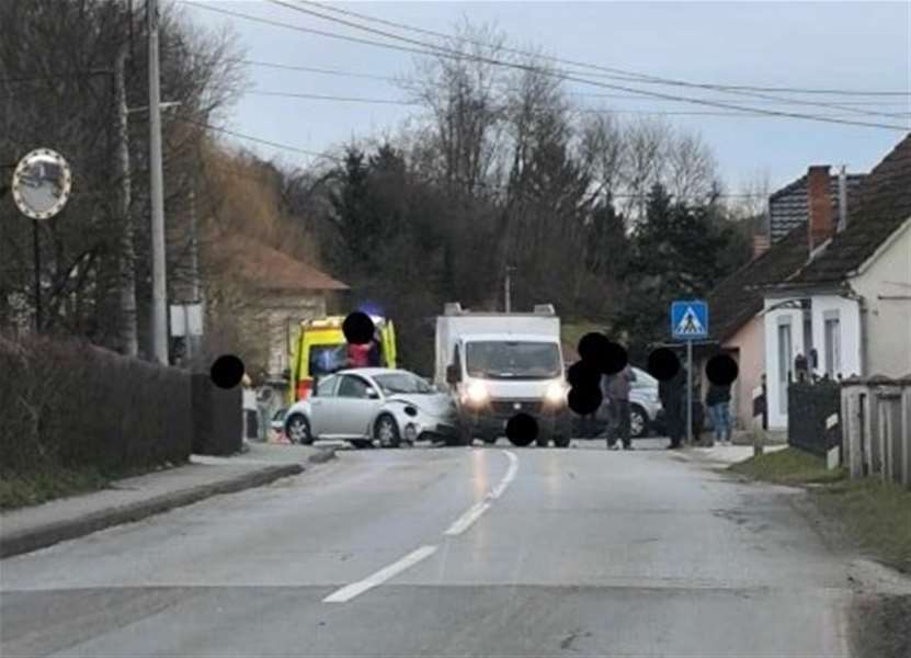 foto FB Policija zaustavlja KZŽ .jpg