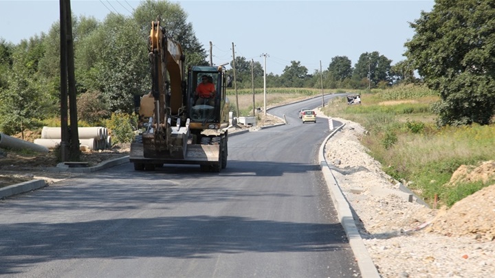 Asfaltirani dio prometnice u Lipovcu