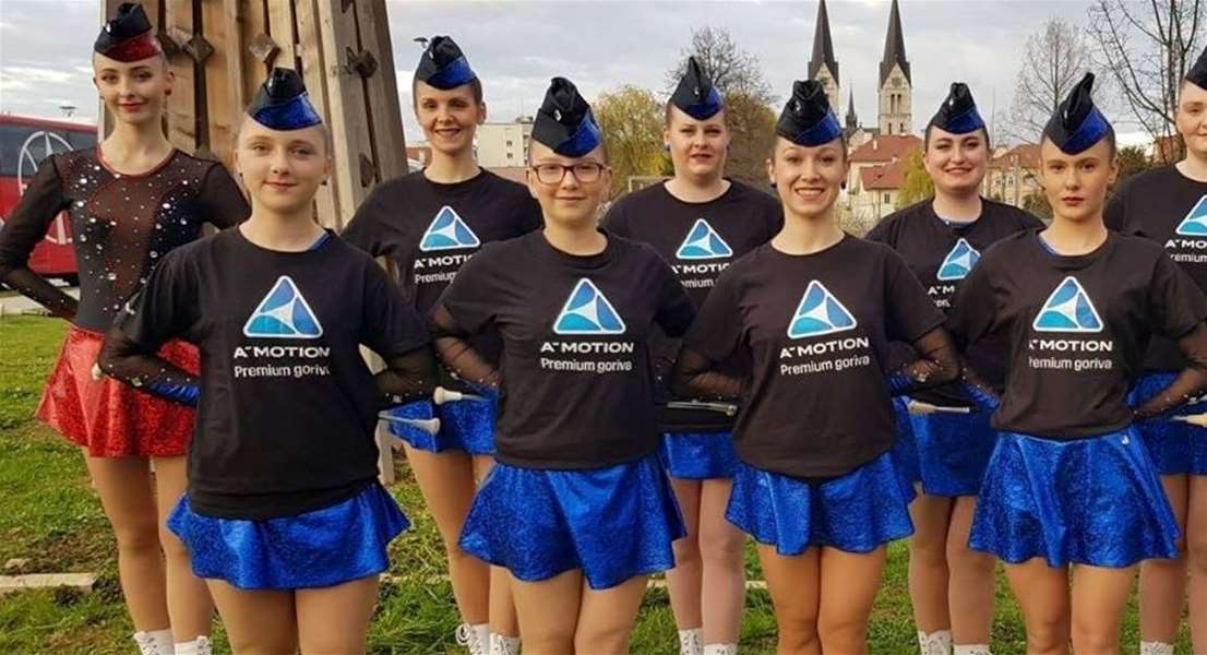 mačanske mažoretkinje alina.jpg