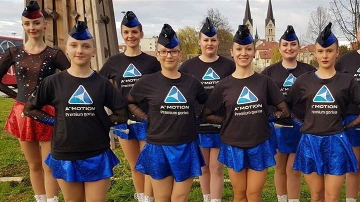 mačanske mažoretkinje alina.jpg