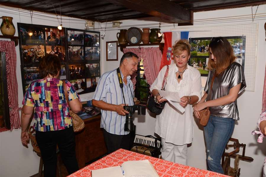 prijateljstvo (2).jpg