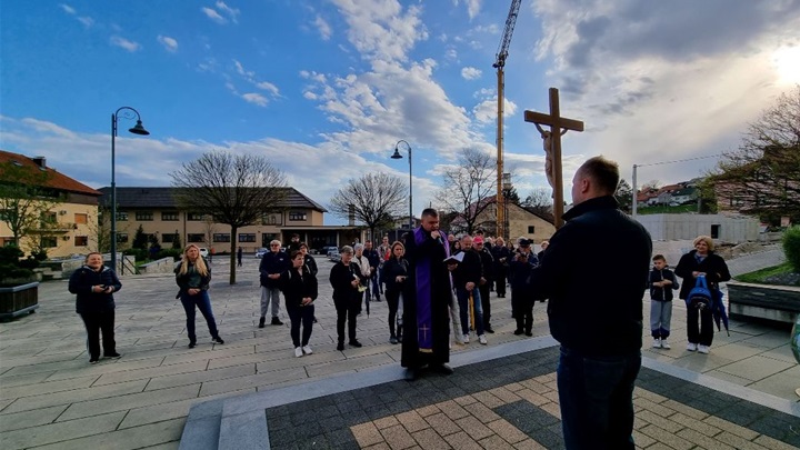 Cvjetnica u Župi sv. Jelene Križarice u Zaboku5.jpg