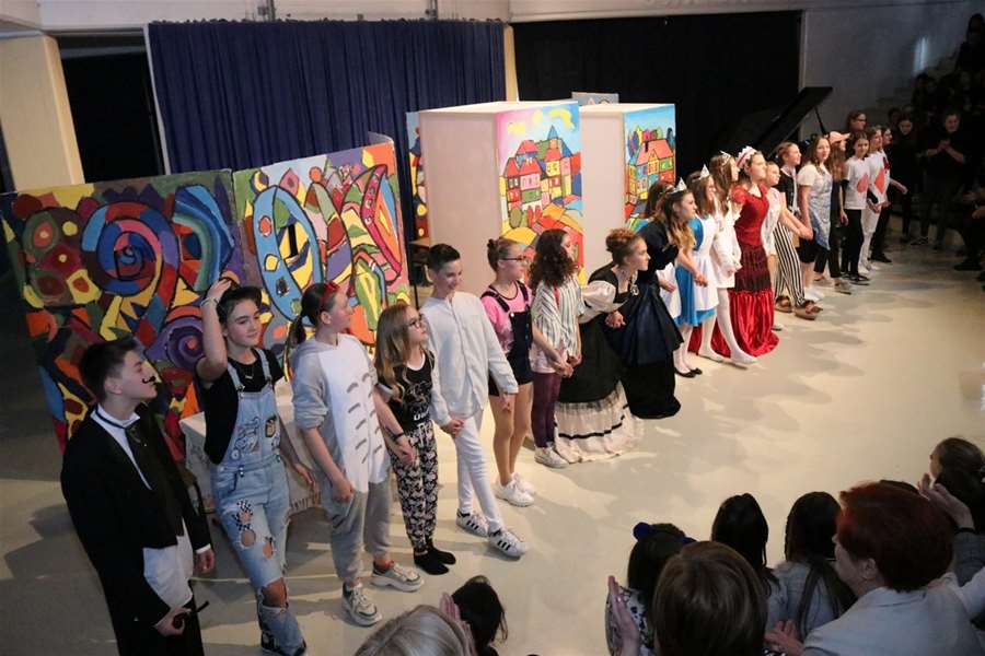 glavna mjuzikl (15).jpg