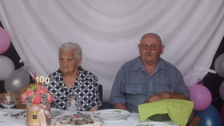 Bala Milka proslavila 100. rođendan 1.JPG