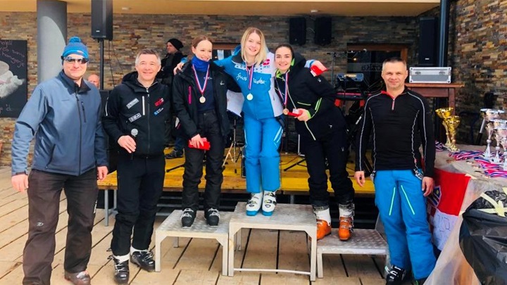 SPORT 19.3._SKIJANJE žene.jpg