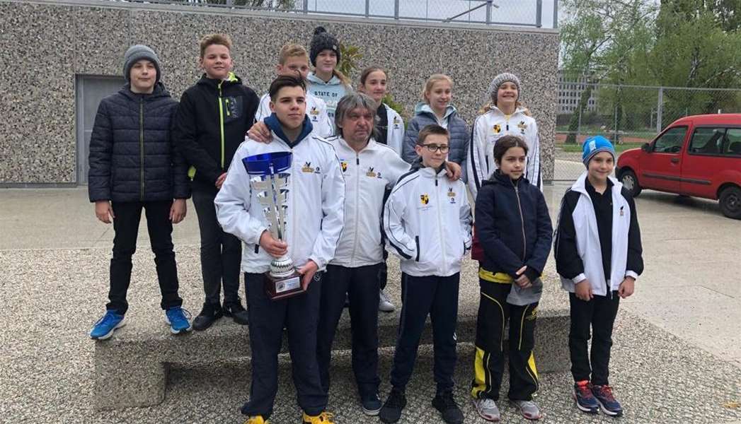 SPORT 14.4._PLIVANJE Ekipa Olimpa na Sveticama.jpg