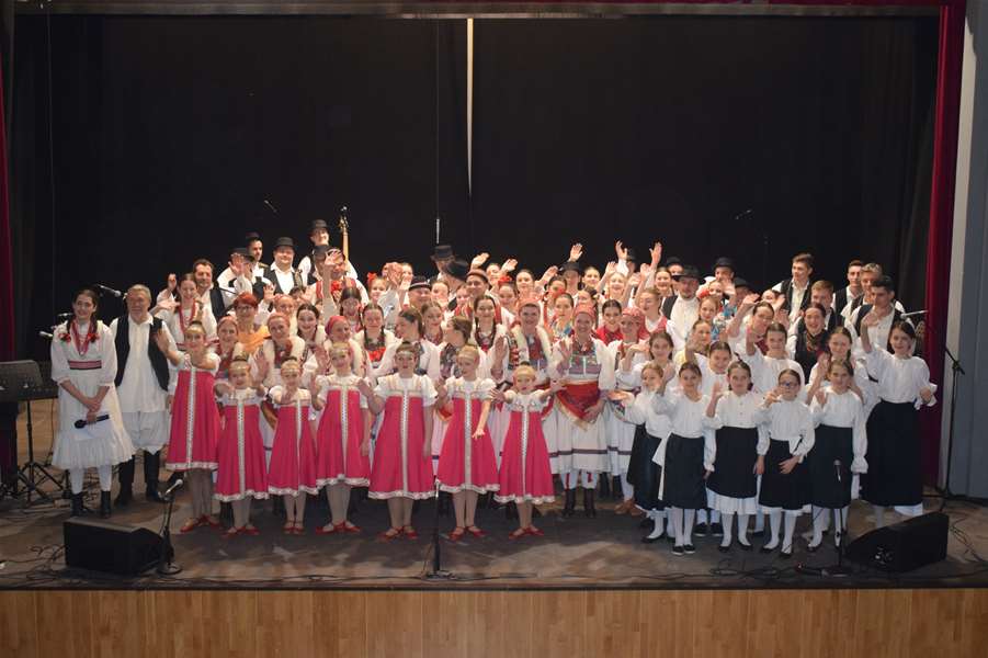 Hrvatsko Ruski folklorni susreti u Mariji Bistrici09.JPG