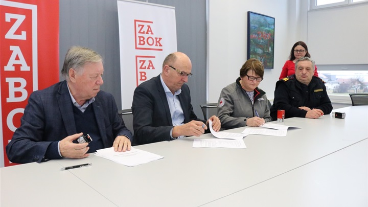 potpisivanje ugovora zabok udruge.jpg