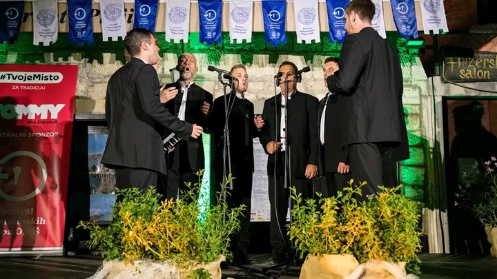 Klapa ''Bistrica'' prvi puta u finalu Omiša2.jpg