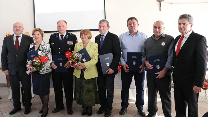 nagrađeni glavna.jpg