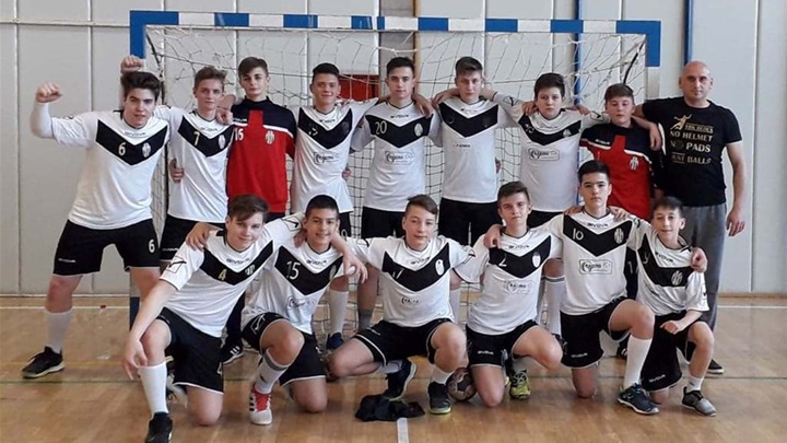 SPORT 21.5._ RUKOMET MUŠKI 2. HKRL 2004. BEDEKOVČINA OSIGURALA 1. LIGU   .jpg