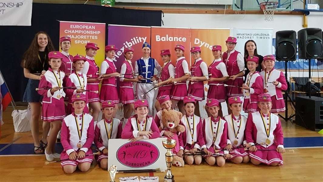 mažoretkinje dubrovčan.jpg