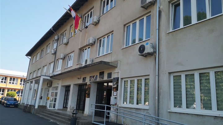 zlatar - upravna zgrada.jpg