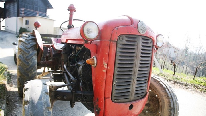 traktor ilustracija 2.jpg