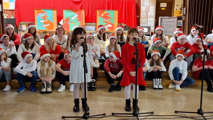 božićna priredba OŠ Đurmanec.jpg 11.jpg