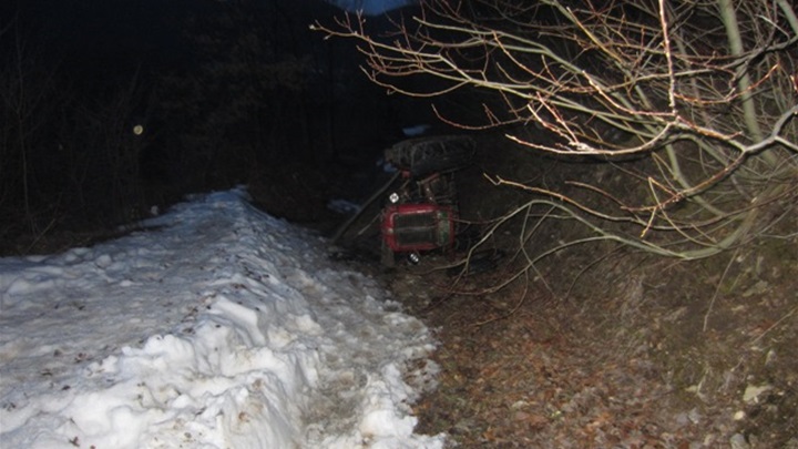 prevrtanje traktor_petrova gora- smrtno stradali.jpg