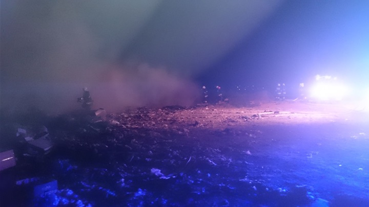 požar deponij lesičak.JPG