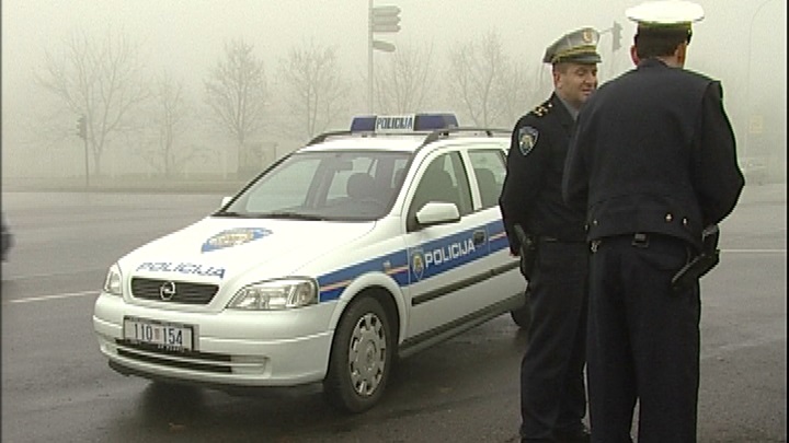 policija 1.jpg
