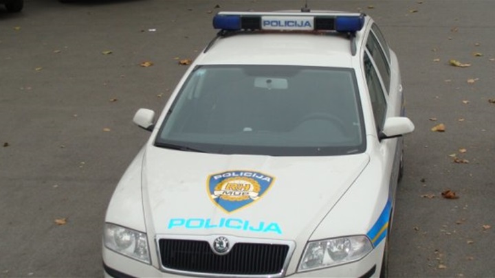 policija_auto.jpg