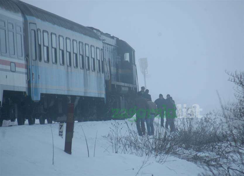 zagorje_nalet_vlaka_samoubojstvo_pavlovec_zabok_29012013_05.jpg