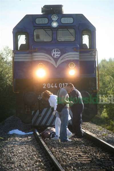 zagorje_samoubojstvo_vlak_bacio_veliko_trgovisce_17072012_01.jpg