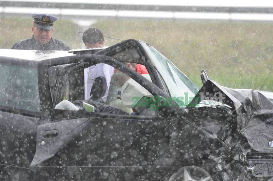 zagorje_crna_nesreca_zabok_regeneracija_prometna_policija_25072012_03.jpg