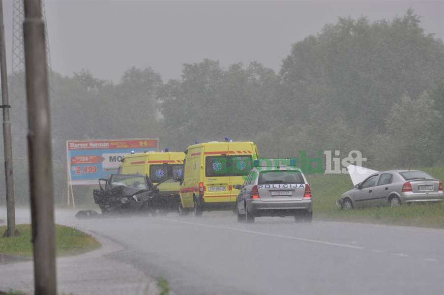 zagorje_crna_nesreca_zabok_regeneracija_prometna_policija_25072012_04.jpg