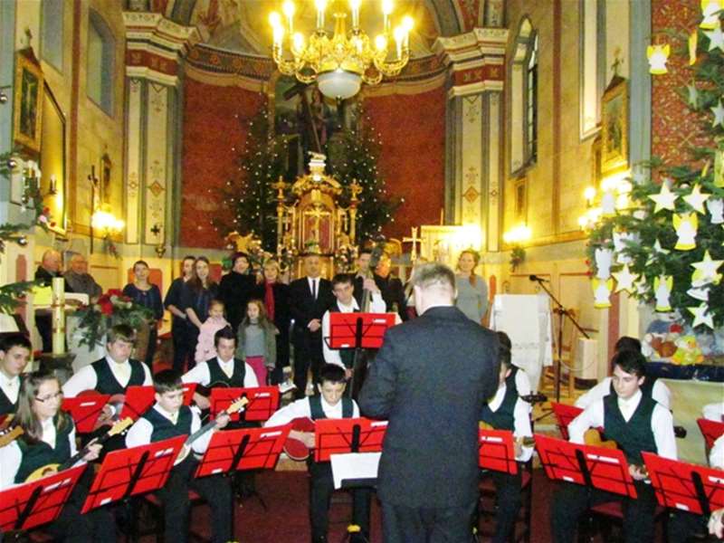 koncert kud mihovljan.jpg