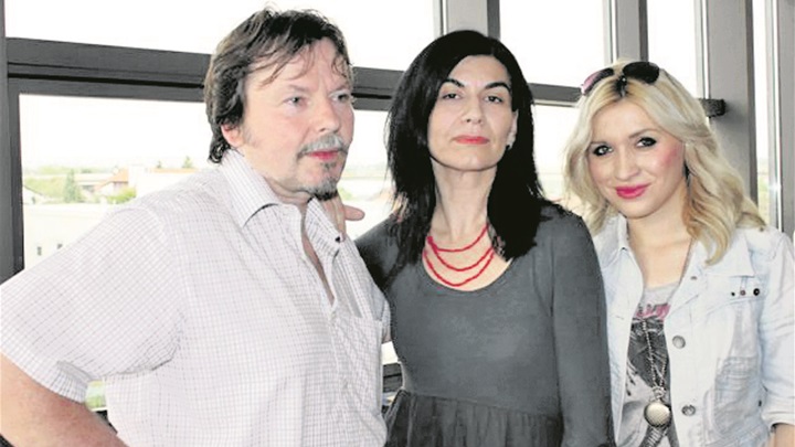 nek svira kaj_Boris&Ivanka&Kristina.JPG