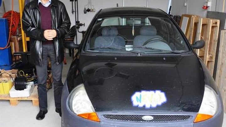 auto električni.jpg