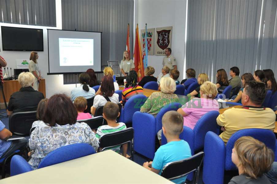 zagorje_predavanje_razvrstavanje_otpada_zabok_05092012_02.jpg