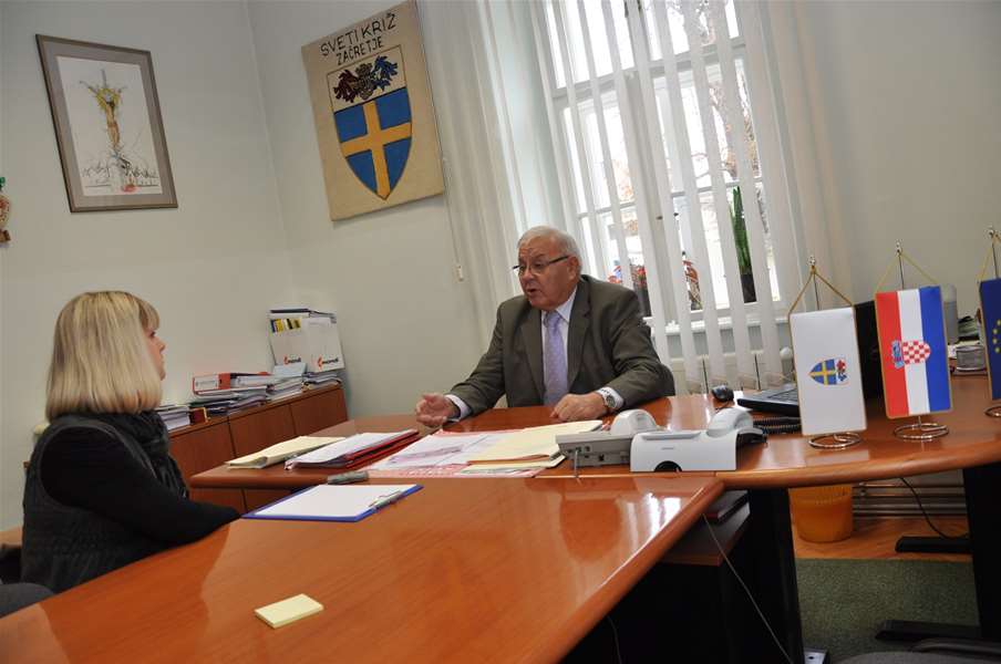 načelnik Ivan kranjčić i maja.JPG