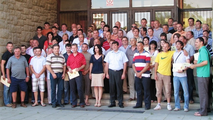 dodjela uvjerenja pčelarima.jpg