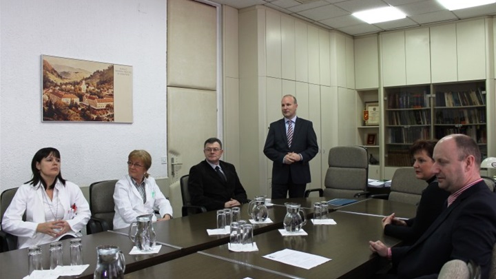 IMG_0193 (800 x 533).jpg