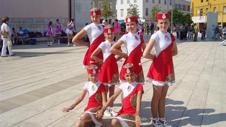 bedekovčanske mažoretkinje.jpeg