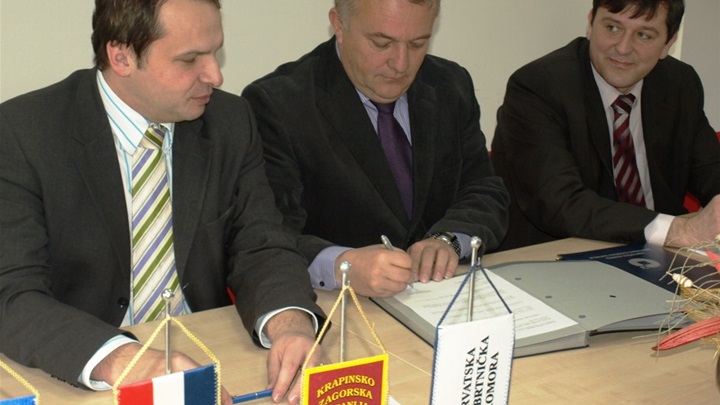 P2287442 (912 x 684).jpg