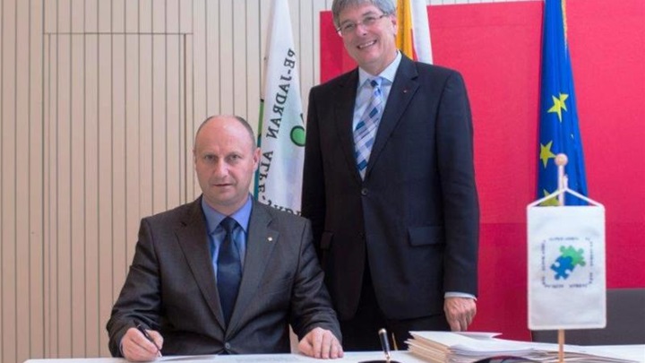 aOsnivačka skupština (2).jpg