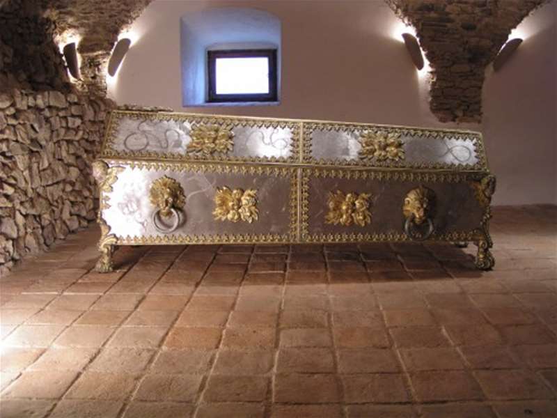 Sarkofag Sigismunda Erdody (512 x 384).jpg