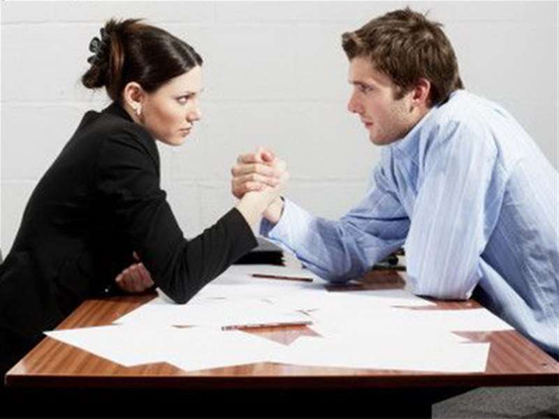 muskaraci zena ruke.jpg