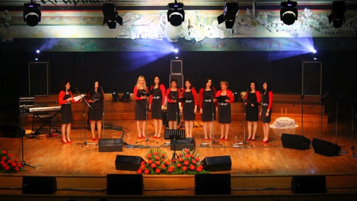 ŽENSKI ZBOR  800X600.jpg