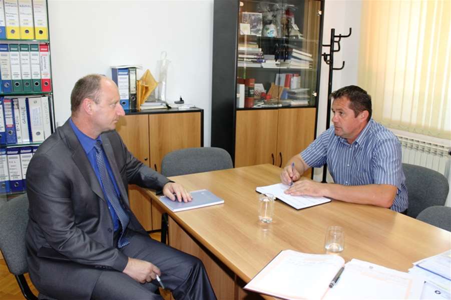 župan kolar sastanak s načelnikom petrovsko.JPG